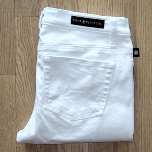 Distressed Skinny Jeans